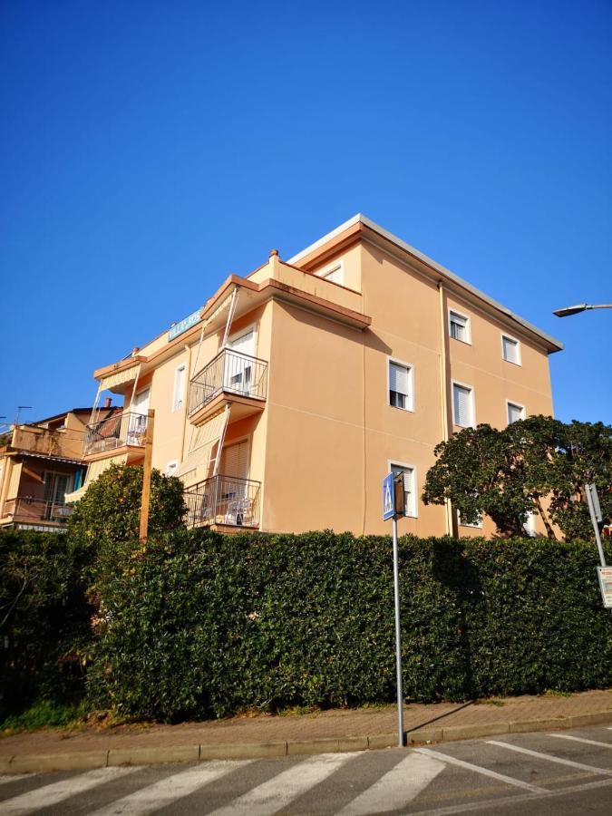 لوانو Villa Rosa المظهر الخارجي الصورة